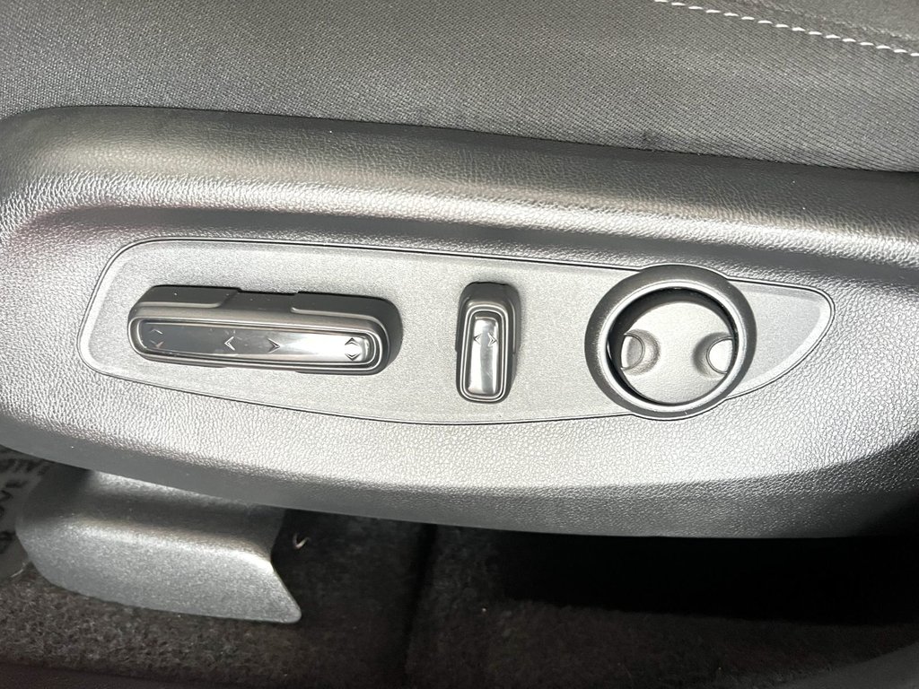Honda CR-V SPORT  2023 à Montmagny, Québec - 5 - w1024h768px