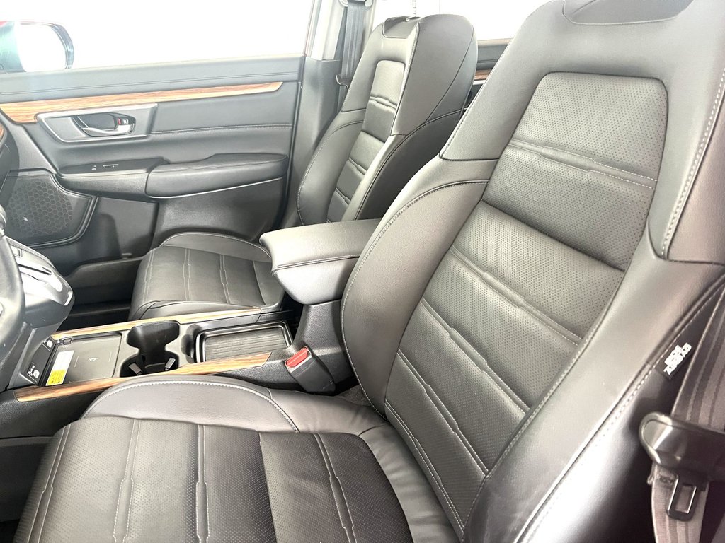 2021 Honda CR-V TOURING in Montmagny, Quebec - 17 - w1024h768px