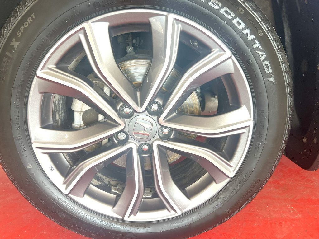 2022 Honda CR-V TOURING CUIR + NAVIGATION! in Montmagny, Quebec - 2 - w1024h768px