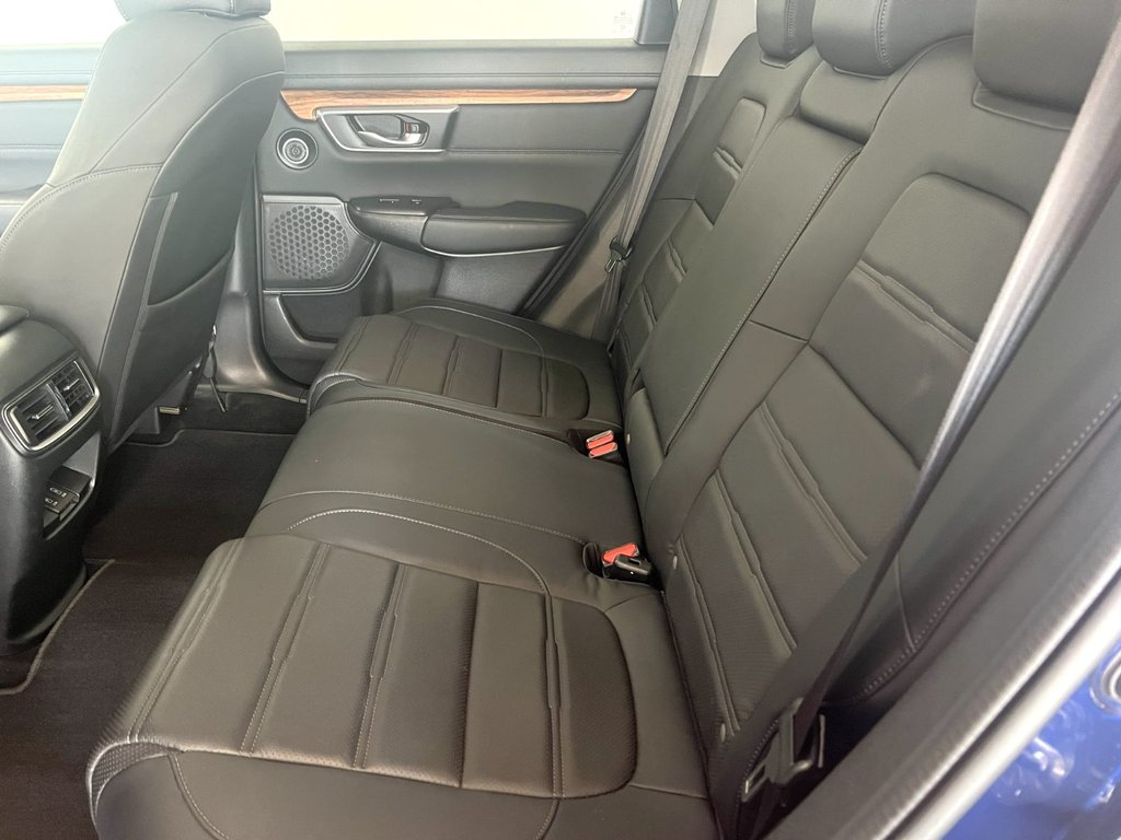 2022 Honda CR-V TOURING CUIR + NAVIGATION! in Montmagny, Quebec - 17 - w1024h768px