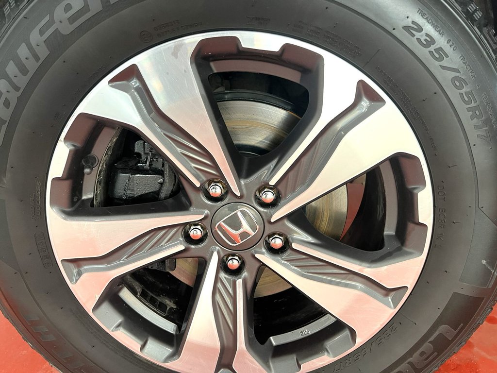 2018 Honda CR-V LX in Montmagny, Quebec - 2 - w1024h768px