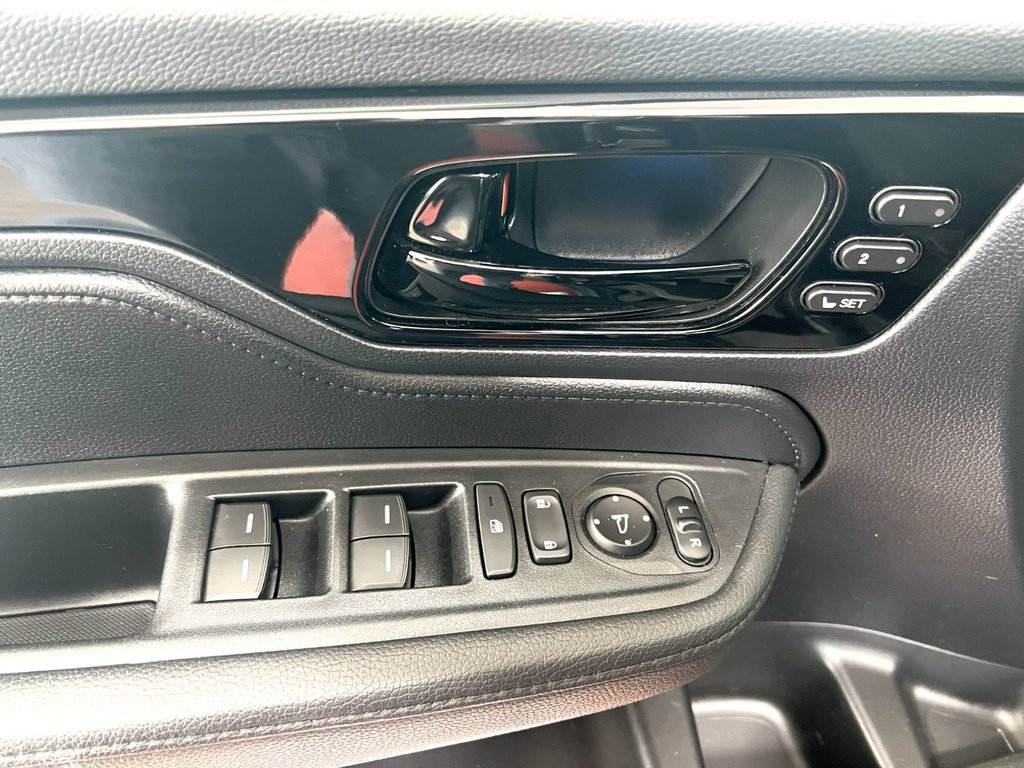 Honda ODYSSEY EXL -RES (DVD) 2023 à Montmagny, Québec - 8 - w1024h768px