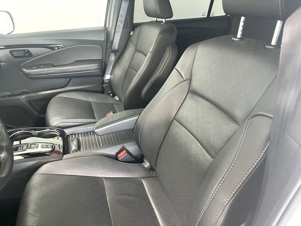 2022 Honda Passport TOURING in Montmagny, Quebec - 17 - w1024h768px