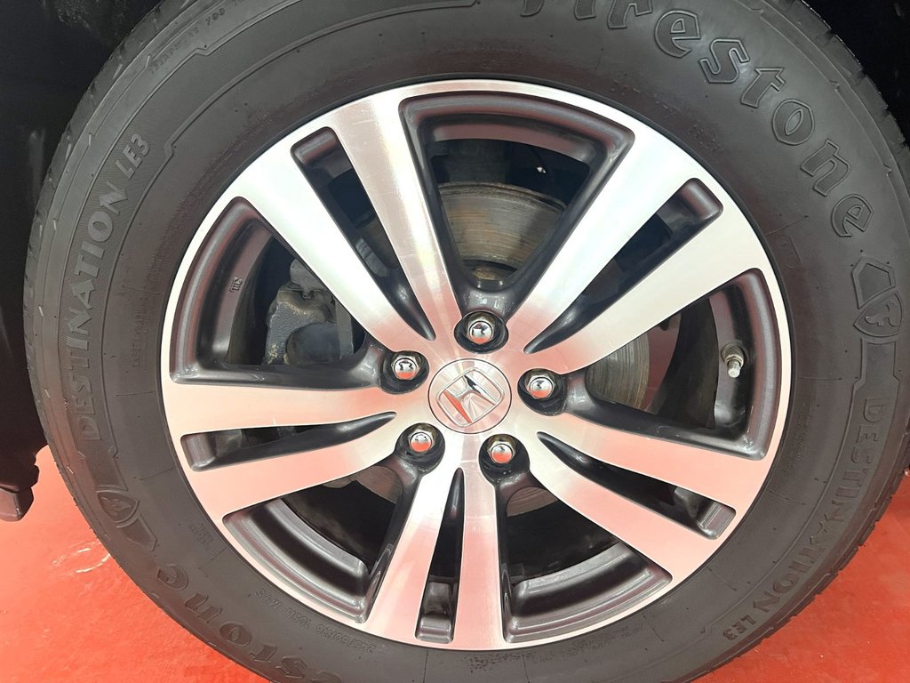 2017 Honda PILOT EXL DVD 8 PASSAGERS in Montmagny, Quebec - 2 - w1024h768px