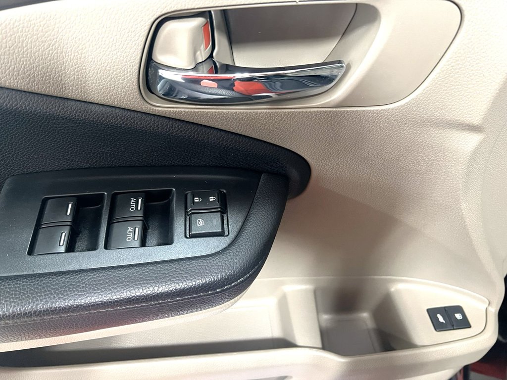 2017 Honda PILOT EXL DVD 8 PASSAGERS in Montmagny, Quebec - 8 - w1024h768px