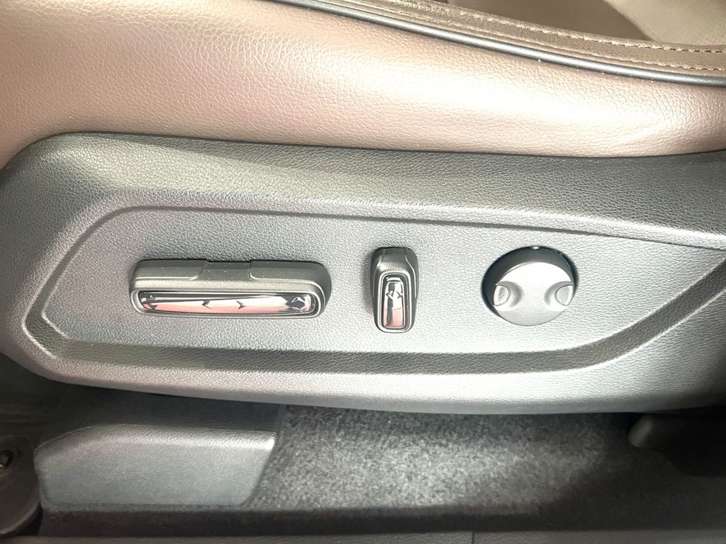 2025 Honda PILOT TOURING in Montmagny, Quebec - 9 - w1024h768px