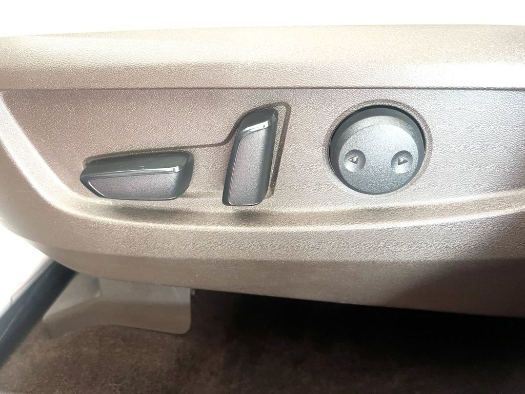Infiniti QX50 ESSENTIAL/PURE  2019 à Montmagny, Québec - 9 - w1024h768px