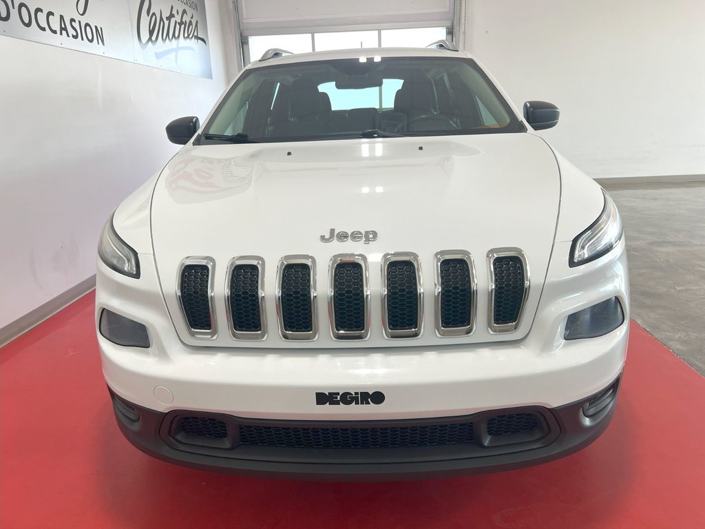 Jeep CHEROKEE  2015 à Montmagny, Québec - 6 - w1024h768px