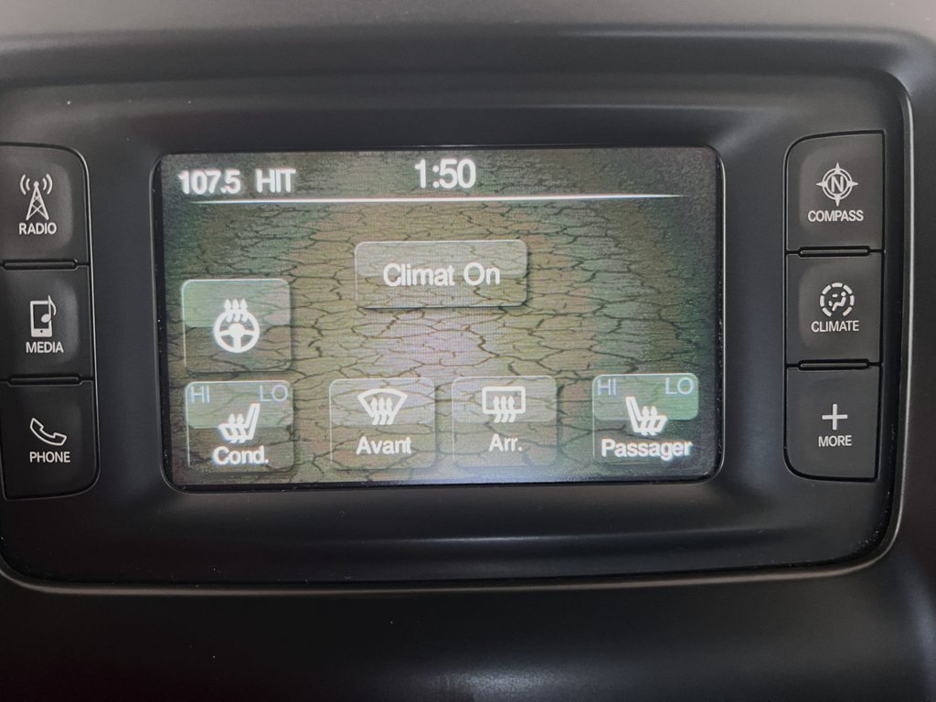 Jeep CHEROKEE  2015 à Montmagny, Québec - 14 - w1024h768px