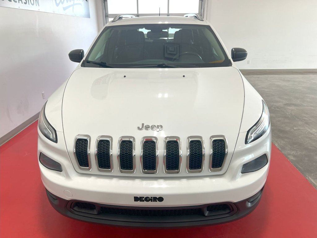 Jeep CHEROKEE  2015 à Montmagny, Québec - 7 - w1024h768px