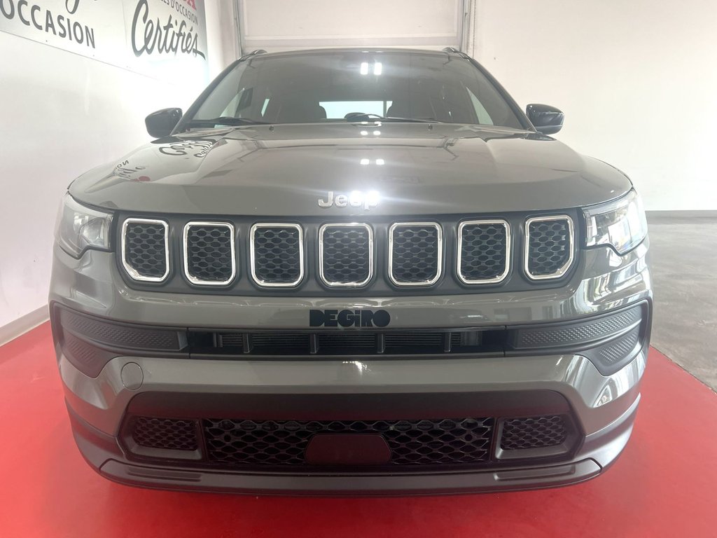 2023 Jeep COMPASS SPORT in Montmagny, Quebec - 5 - w1024h768px