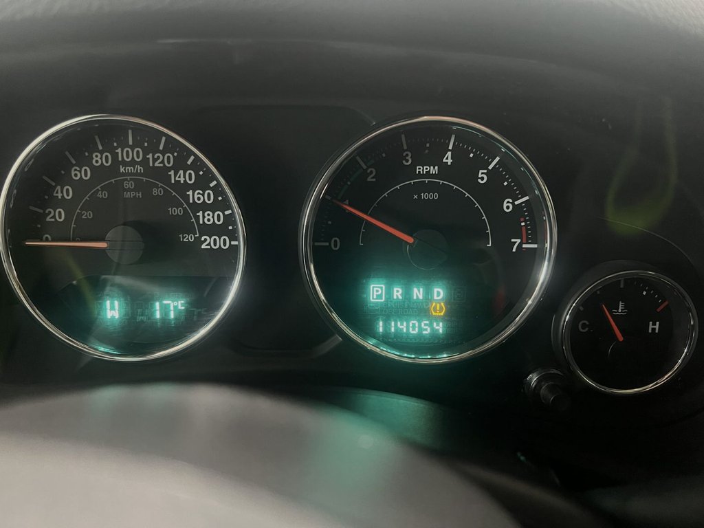 Jeep WRANGLER SPORT  2012 à Montmagny, Québec - 9 - w1024h768px