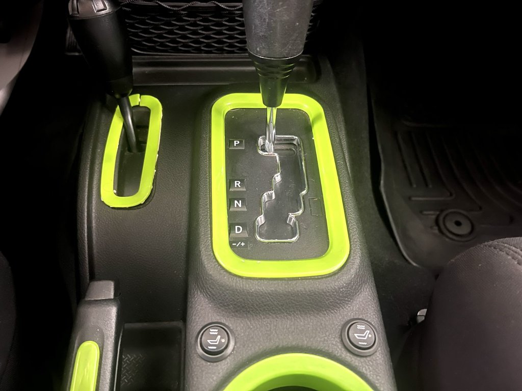 Jeep WRANGLER SPORT  2012 à Montmagny, Québec - 11 - w1024h768px