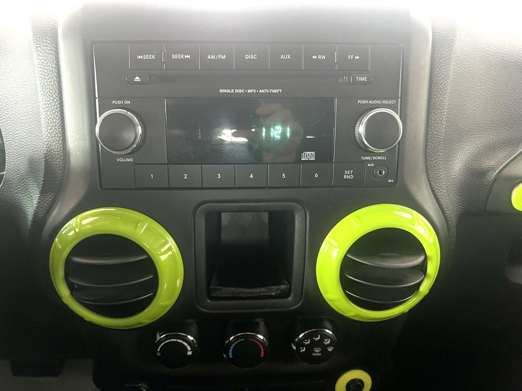 Jeep WRANGLER SPORT  2012 à Montmagny, Québec - 10 - w1024h768px