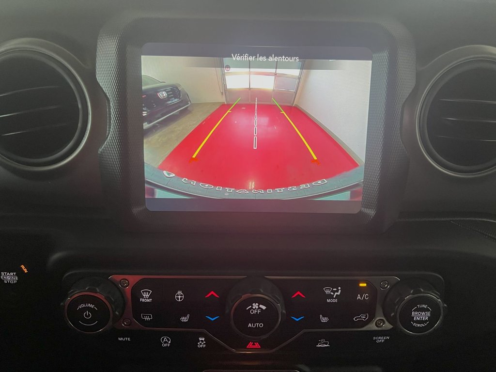 2022 Jeep WRANGLER SPORT WILLYS in Montmagny, Quebec - 13 - w1024h768px