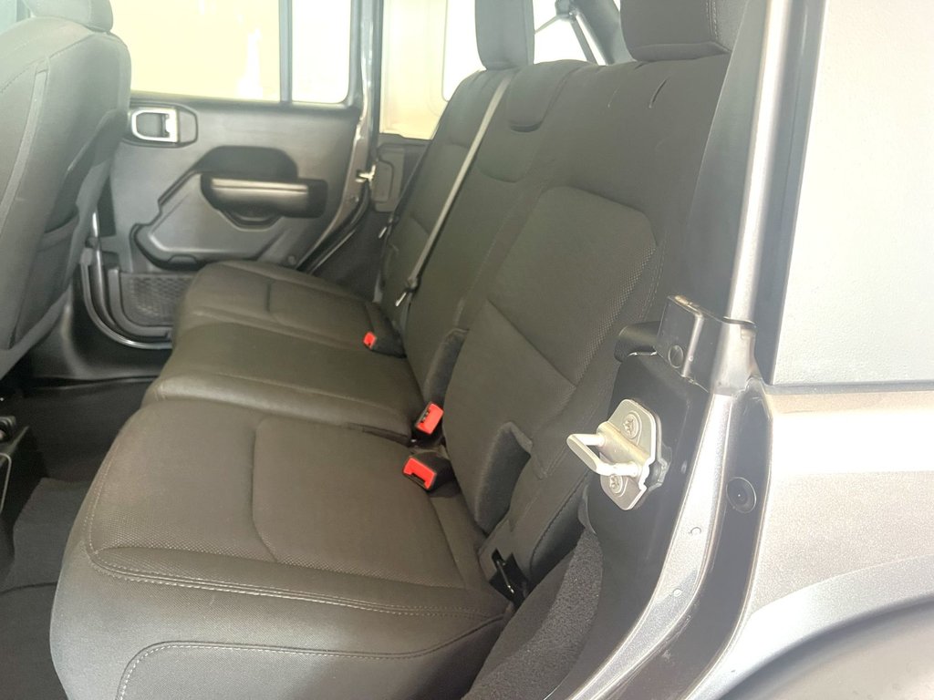 2020 Jeep WRANGLER UNLIMITED SPORT in Montmagny, Quebec - 17 - w1024h768px