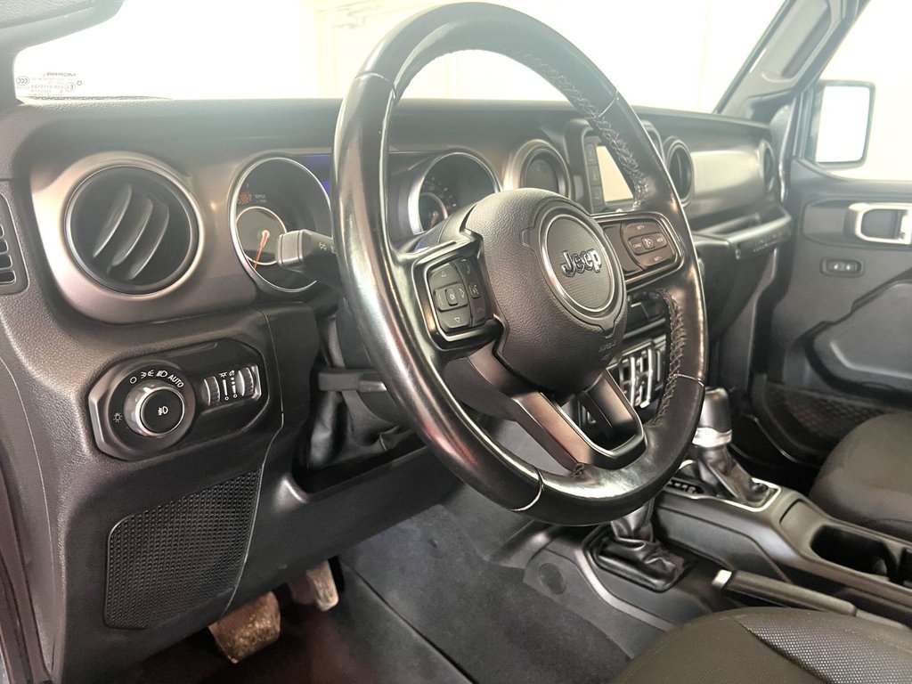 2020 Jeep WRANGLER UNLIMITED SPORT in Montmagny, Quebec - 15 - w1024h768px