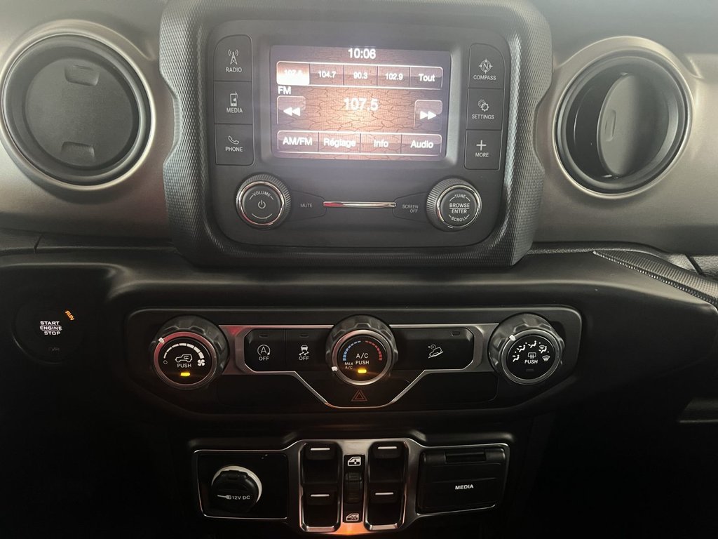 2020 Jeep WRANGLER UNLIMITED SPORT in Montmagny, Quebec - 11 - w1024h768px