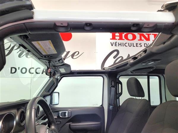 2022 Jeep WRANGLER UNLIMITED SPORT in Montmagny, Quebec - 18 - w1024h768px