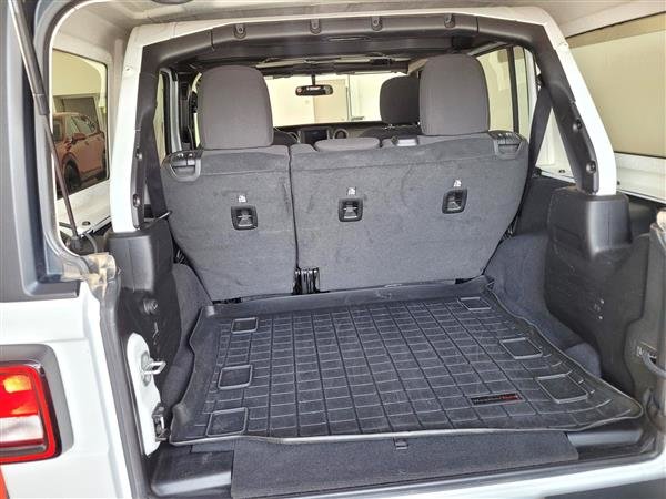 2022 Jeep WRANGLER UNLIMITED SPORT in Montmagny, Quebec - 4 - w1024h768px