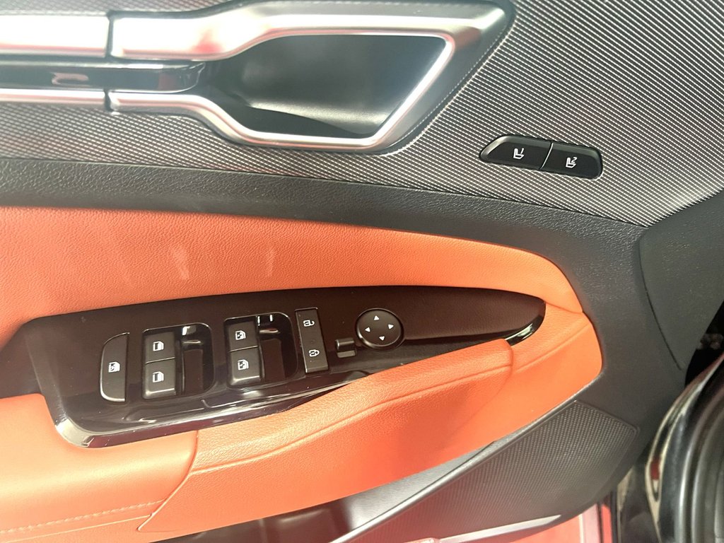 2023 Kia Sportage in Montmagny, Quebec - 8 - w1024h768px