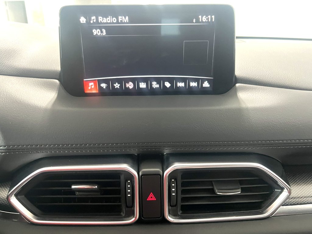 2021 Mazda CX-5 GRAND TOUR RESERVE in Montmagny, Quebec - 15 - w1024h768px