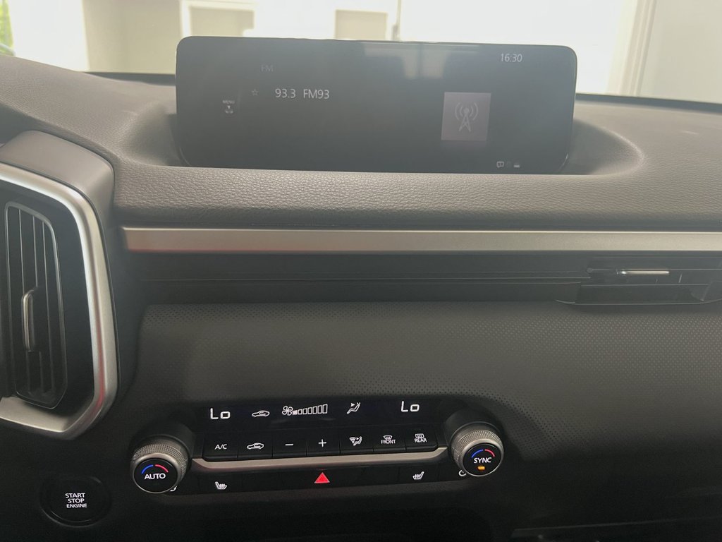 2024 Mazda CX-50 GS-L in Montmagny, Quebec - 13 - w1024h768px