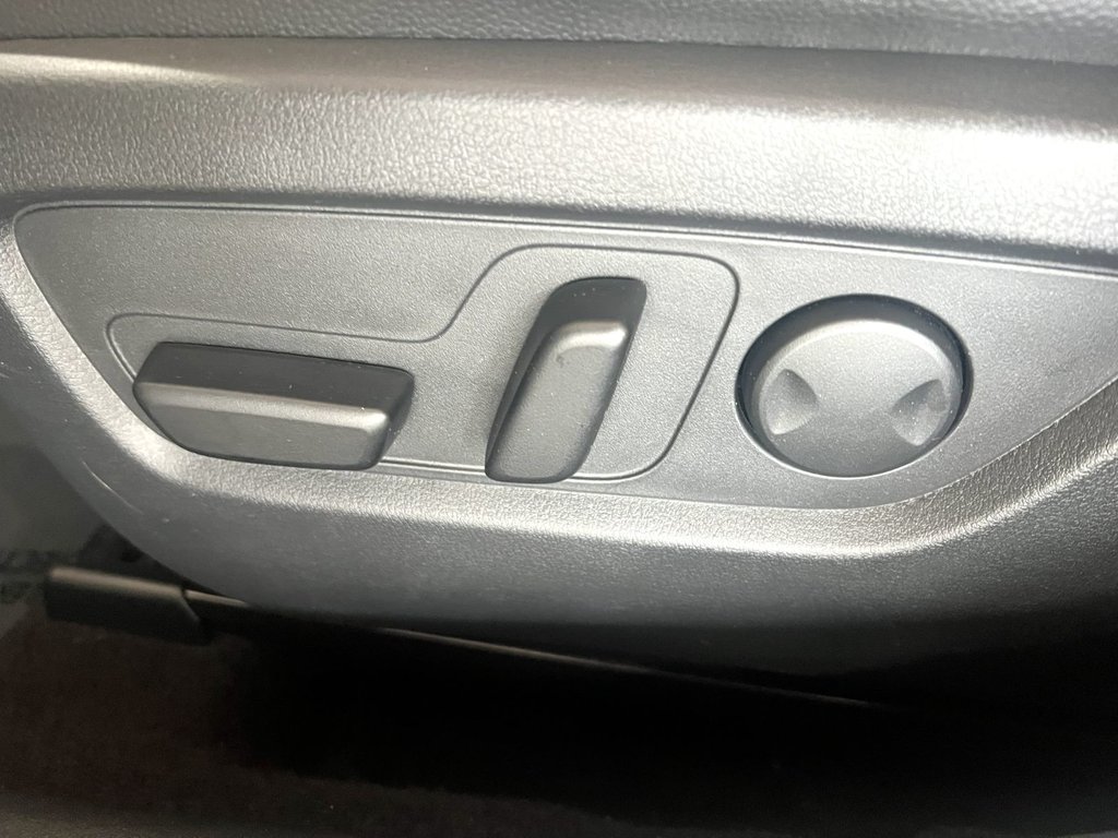2024 Mazda CX-50 GS-L in Montmagny, Quebec - 9 - w1024h768px