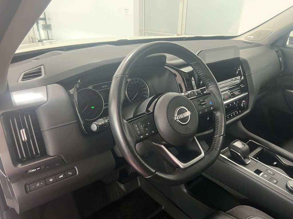 2022 Nissan PATHFINDER SL in Montmagny, Quebec - 19 - w1024h768px