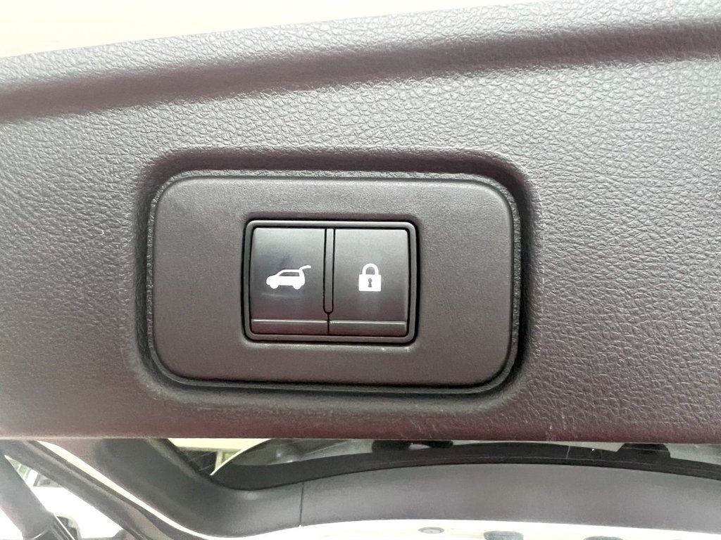 2022 Nissan PATHFINDER SL in Montmagny, Quebec - 6 - w1024h768px