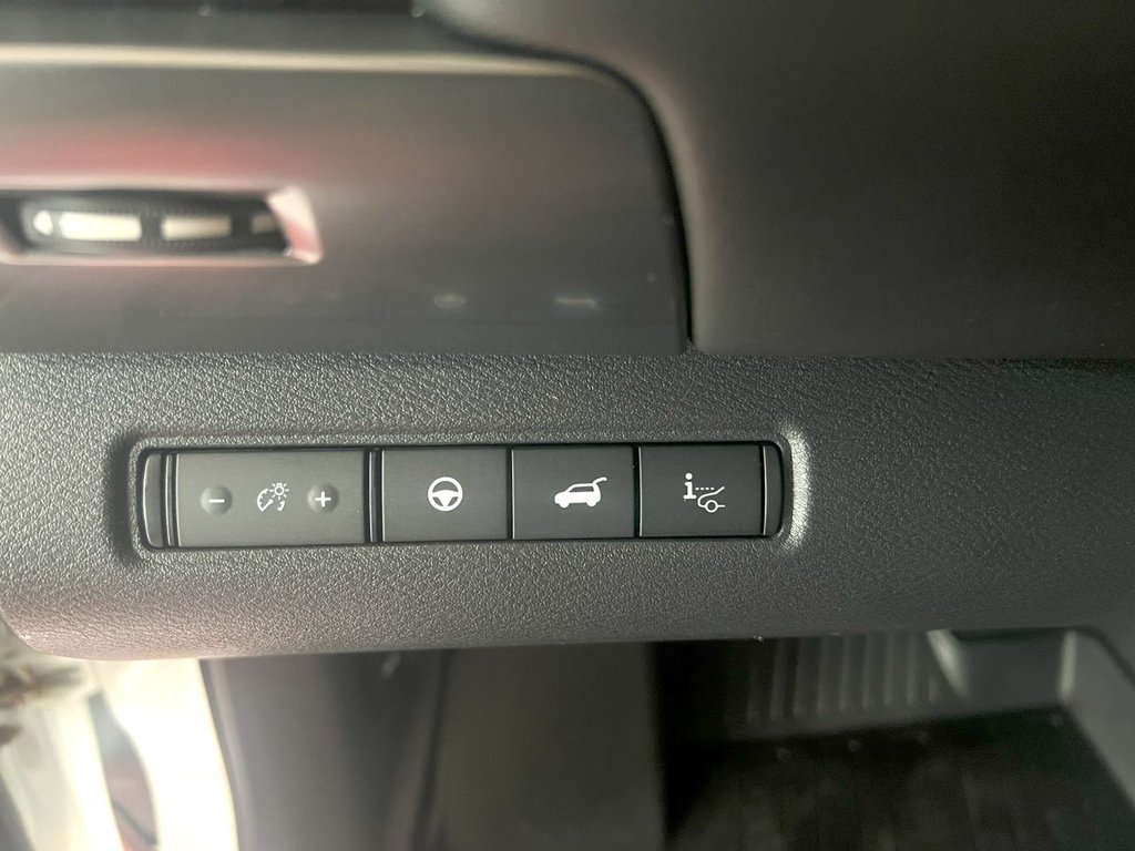 2022 Nissan PATHFINDER SL in Montmagny, Quebec - 10 - w1024h768px