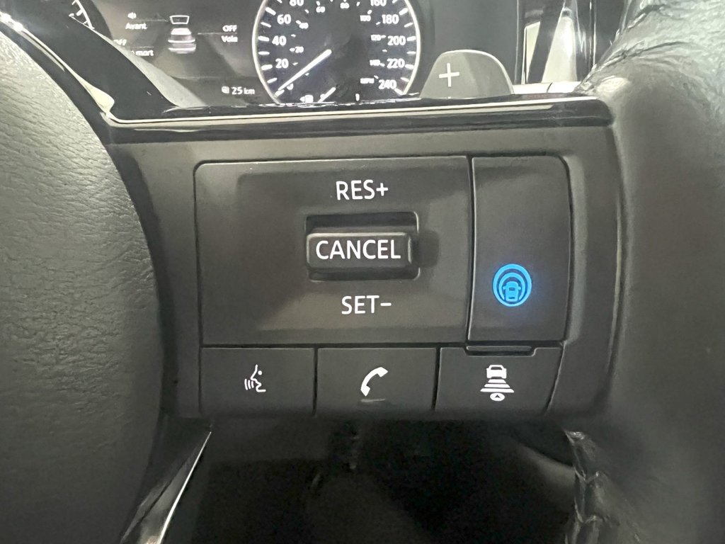 2022 Nissan PATHFINDER SL in Montmagny, Quebec - 12 - w1024h768px
