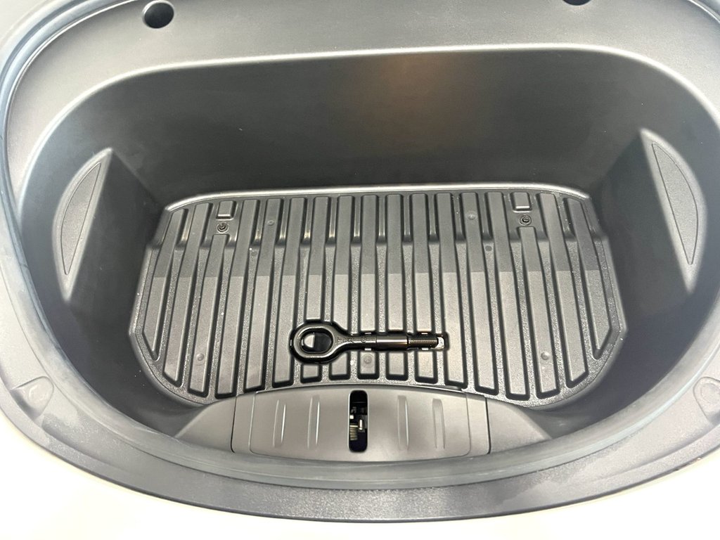 2022 Tesla MODEL 3 LONG AUTONOMIE in Montmagny, Quebec - 8 - w1024h768px