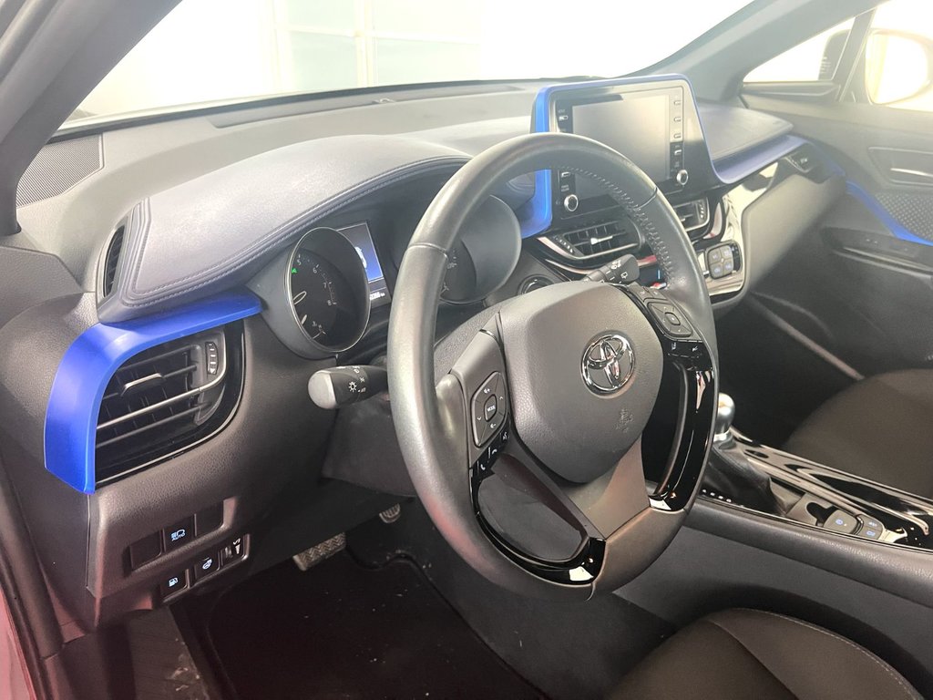 Toyota C-HR XLE PREMIUM  2021 à Montmagny, Québec - 16 - w1024h768px