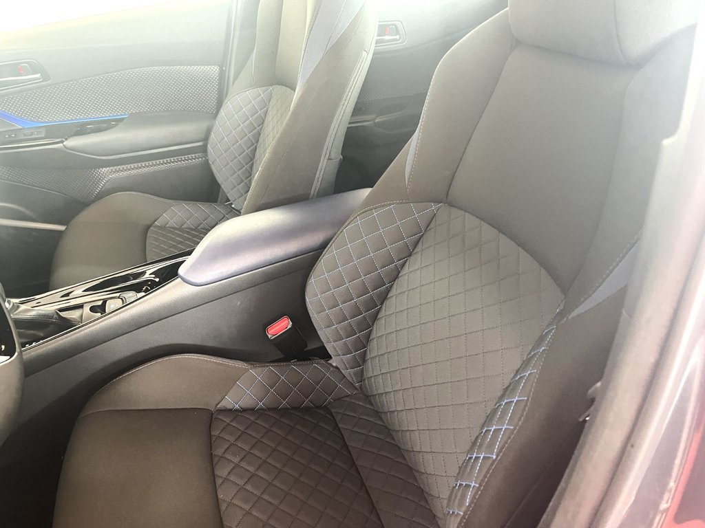 Toyota C-HR XLE PREMIUM  2021 à Montmagny, Québec - 17 - w1024h768px