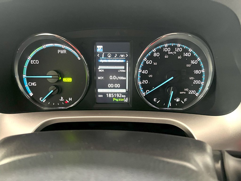 2016 Toyota RAV4 in Montmagny, Quebec - 12 - w1024h768px