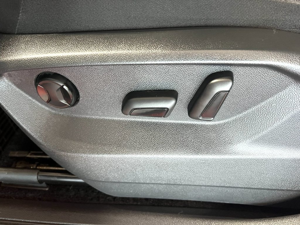2020 Volkswagen TIGUAN COMFORTLINE 4MOTION in Montmagny, Quebec - 9 - w1024h768px