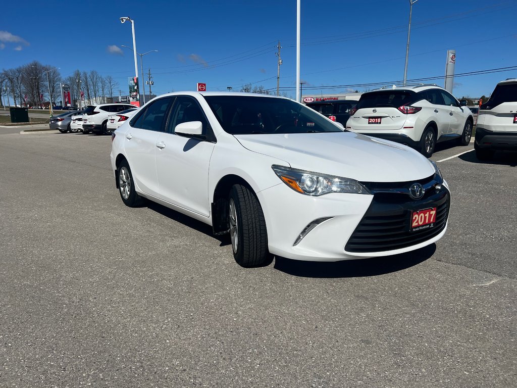 2017  Camry in Woodstock, Ontario - 3 - w1024h768px