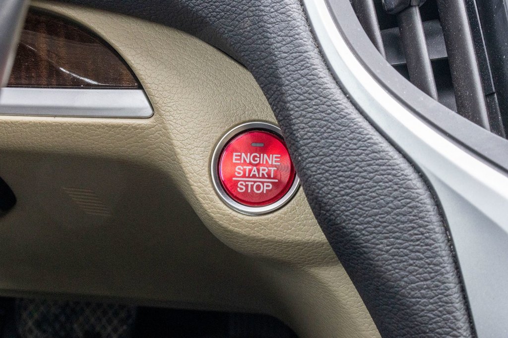 2019 Acura TLX Tech in Charlemagne, Quebec - 21 - w1024h768px