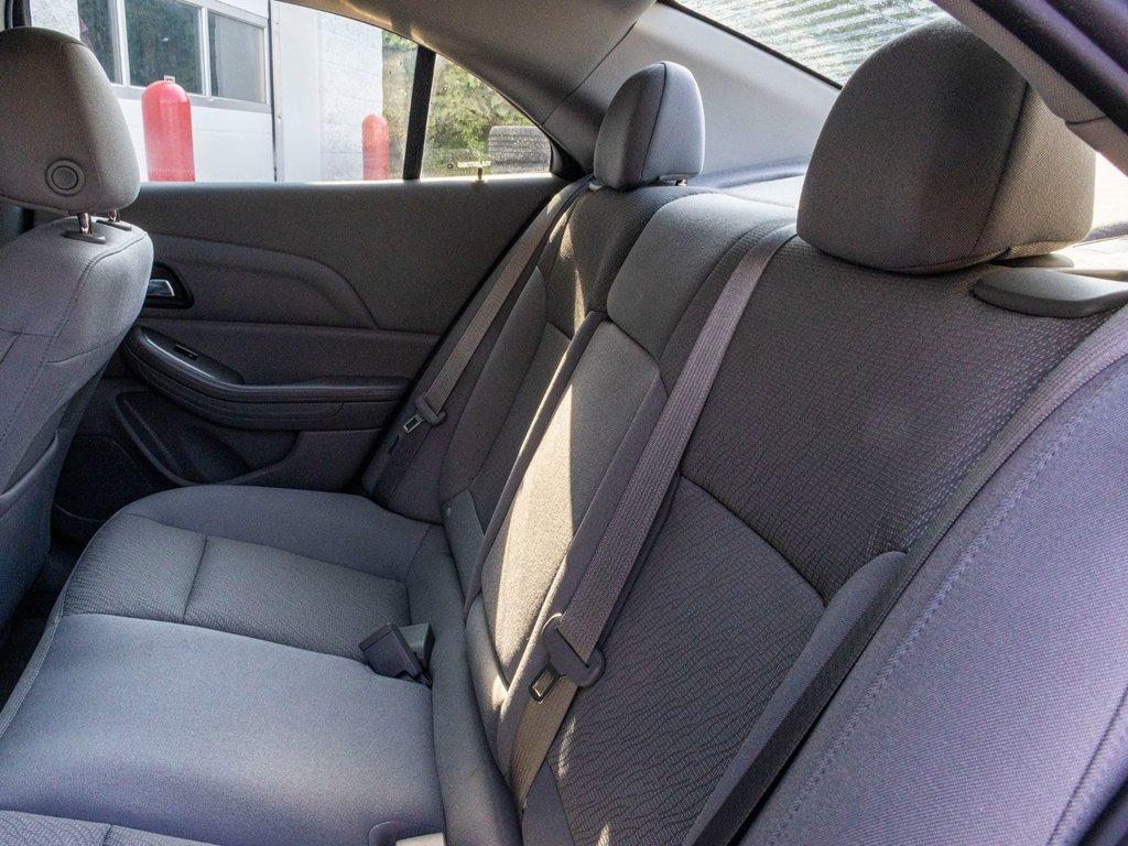 Chevrolet Malibu LS **JAMAIS ACCIDENTÉ+BAS KILO+UN SEUL PROPRIO** 2016 à Charlemagne, Québec - 27 - w1024h768px