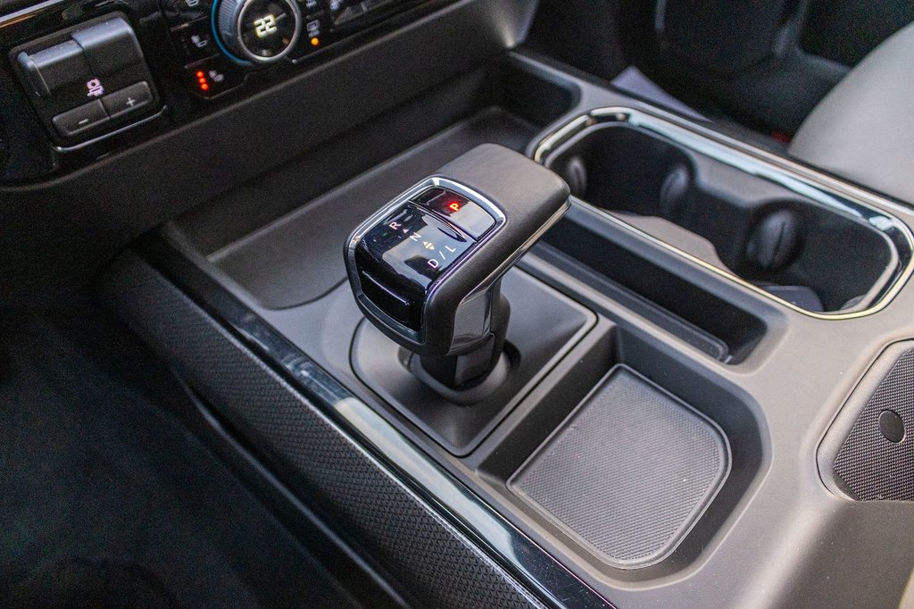 2023 Chevrolet Silverado 1500 ZR2 in Charlemagne, Quebec - 15 - w1024h768px