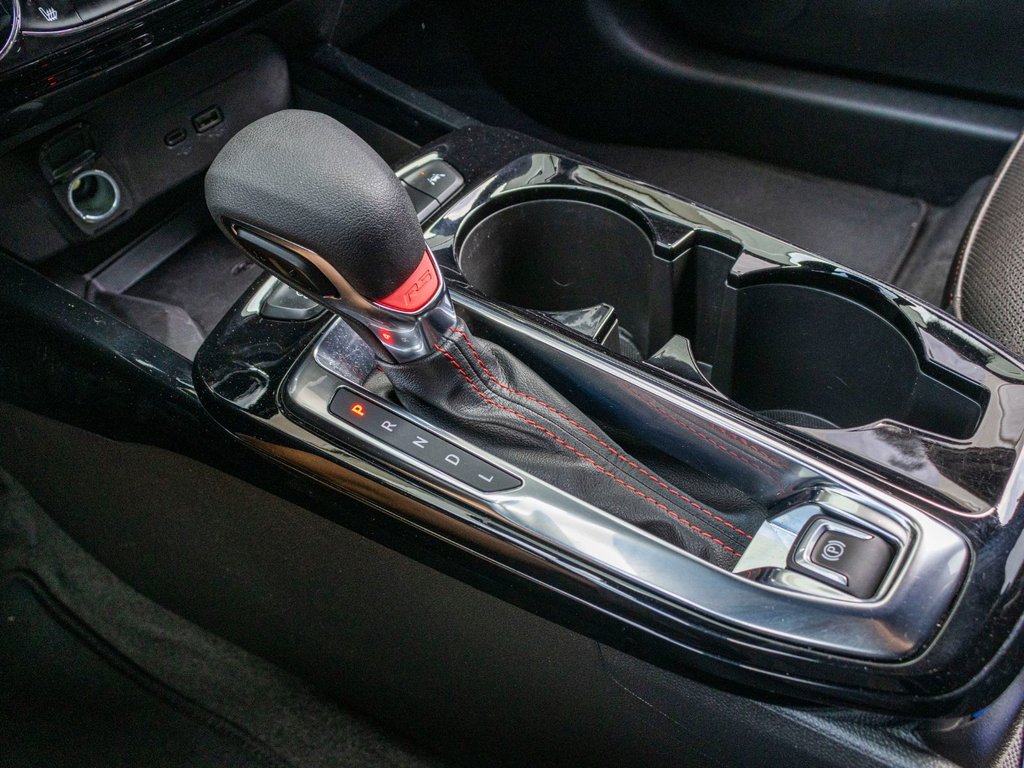 Chevrolet Trax 2RS **JAMAIS ACCIDENTÉ + VOLANT CHAUFFANT + MAG** 2025 à Charlemagne, Québec - 15 - w1024h768px