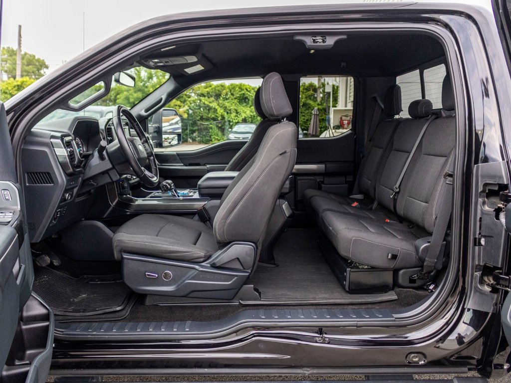2021 Ford F-150 XLT**JAMAIS ACCIDENTÉ + VOLANT CUIR + MAGS NOIR in Saint-Jérôme, Quebec - 29 - w1024h768px