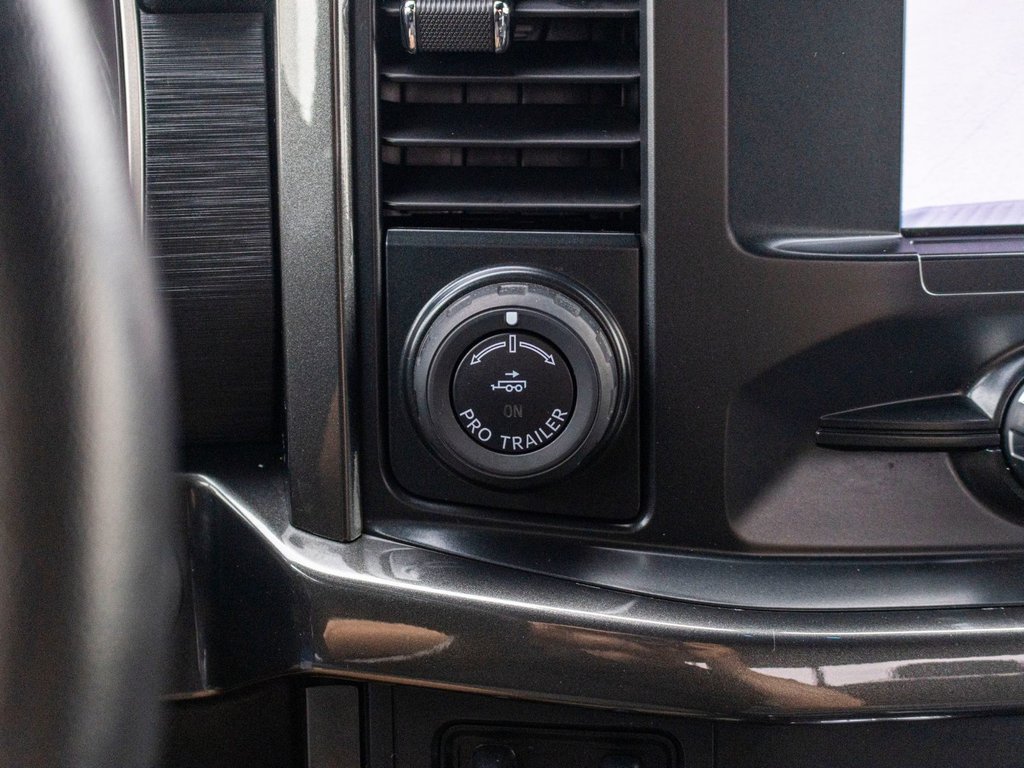 2021 Ford F-150 XLT**JAMAIS ACCIDENTÉ + VOLANT CUIR + MAGS NOIR in Saint-Jérôme, Quebec - 17 - w1024h768px