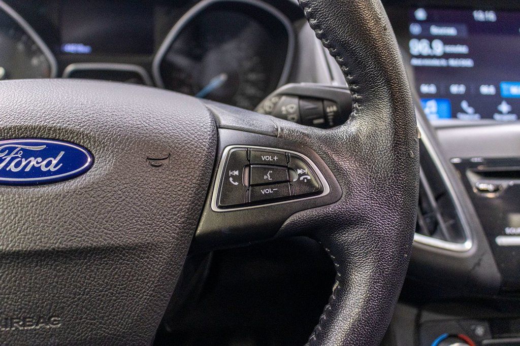2016 Ford Focus Titanium in Charlemagne, Quebec - 12 - w1024h768px