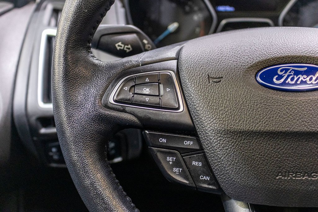 2016 Ford Focus Titanium in Charlemagne, Quebec - 11 - w1024h768px