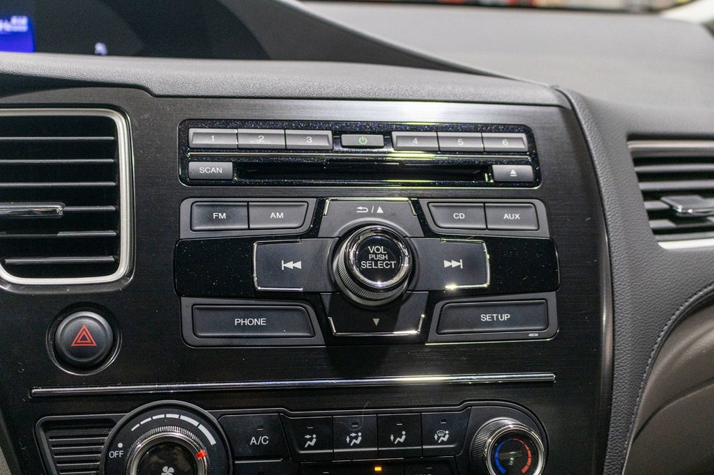 2013 Honda Civic Sdn LX in Charlemagne, Quebec - 14 - w1024h768px