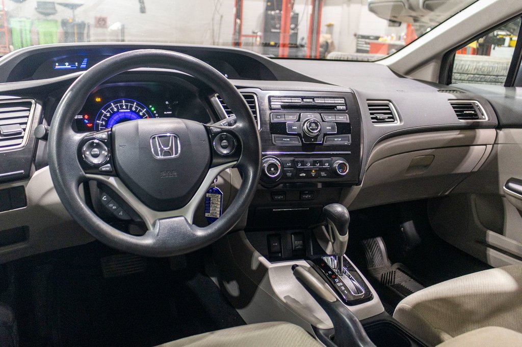 2013 Honda Civic Sdn LX in Charlemagne, Quebec - 6 - w1024h768px