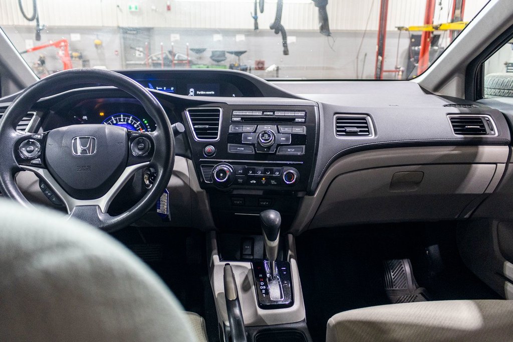 2013 Honda Civic Sdn LX in Charlemagne, Quebec - 22 - w1024h768px