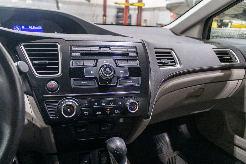 2013 Honda Civic Sdn LX in Charlemagne, Quebec - 12 - w1024h768px